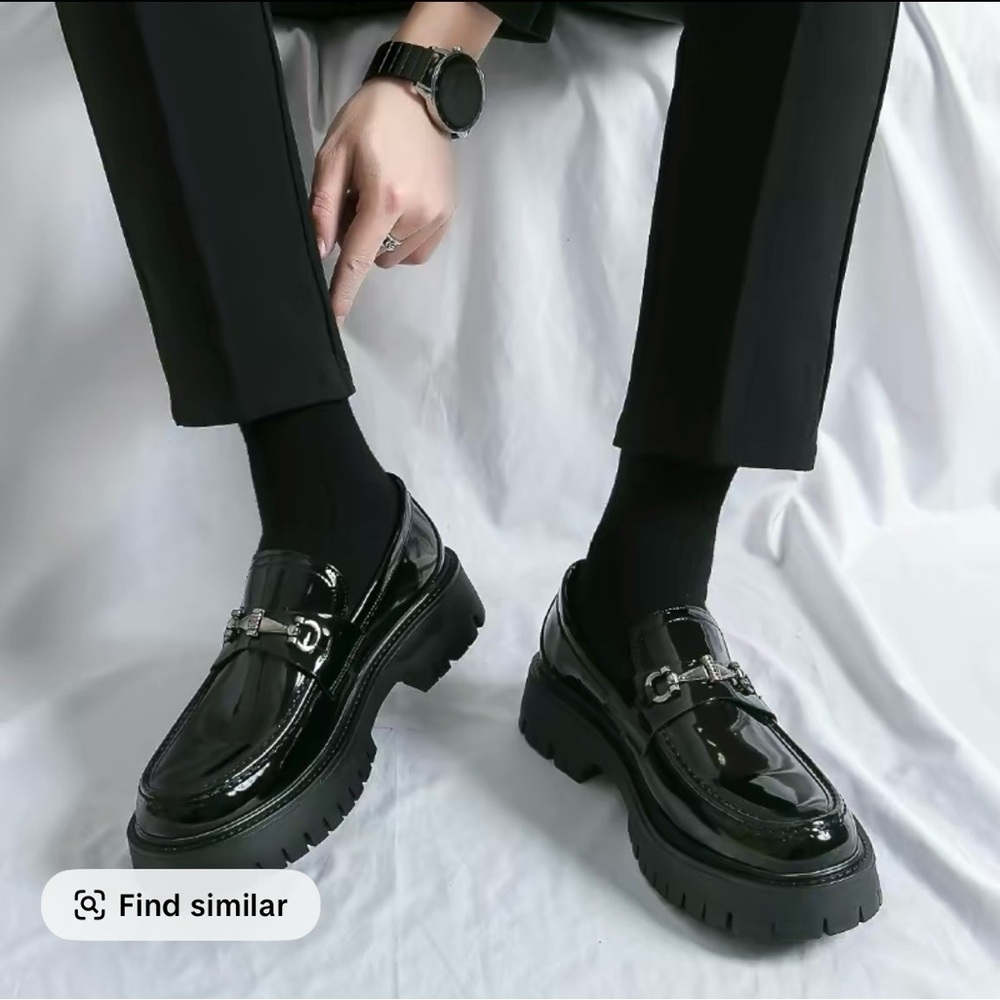 Men’s Loafers - Picture 2 of 6
